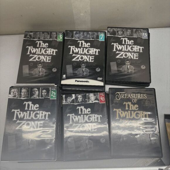 The Twilight Zone DVDs 20 Vol 1 2 3 4 6 7 8 10 13 14 17 18 19 21 22 26 40 42 43 - Picture 5 of 6